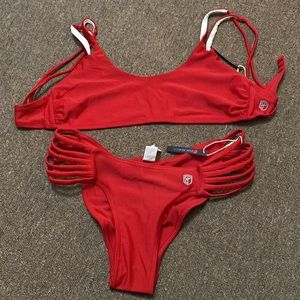 Born primitive athletic bikini